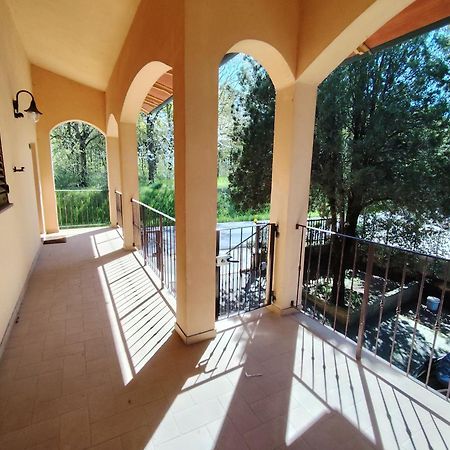 Апартаменты Casale Il Vento Аббадия-ди-Монтепульчано Экстерьер фото